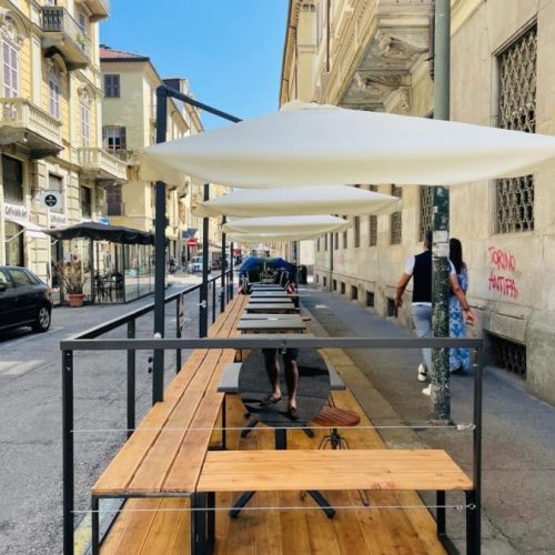 allestimento ombrelloni per dehors ristoranti